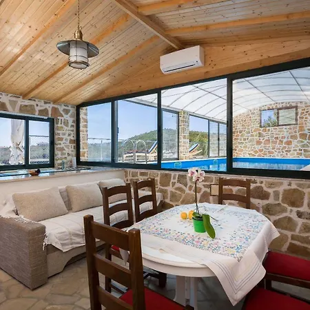 Villa Divine Villas *