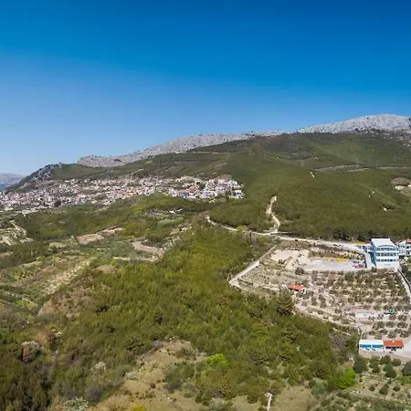 Villa Divine Villas *