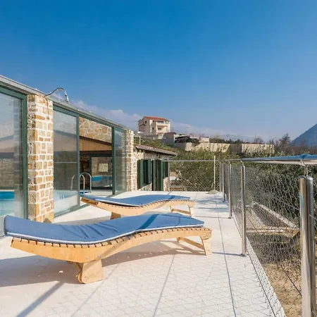 Divine Villas *